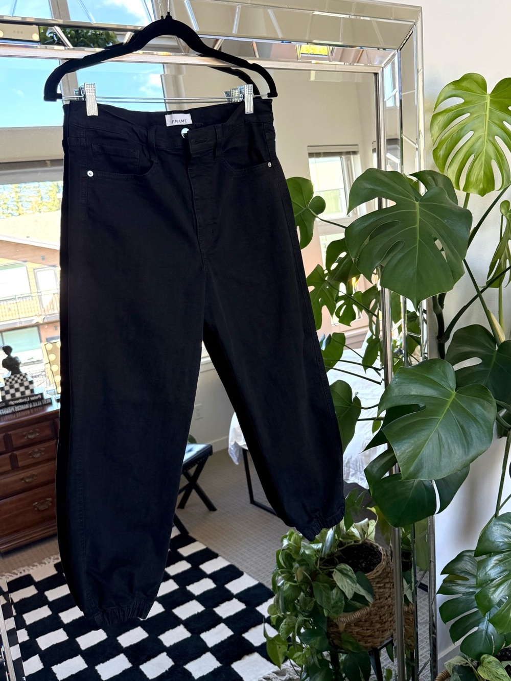 Frame Denim | The Lounge Joggers - Solid Black - Picture 2 of 7